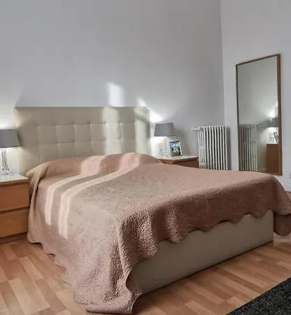 Tetu Bed & Breakfast *